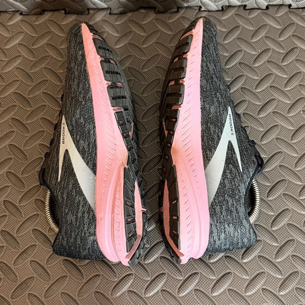 Brooks Launch 7 Running Shoes Size 7.5 Color Grey & Purple - Picture 6 of 10